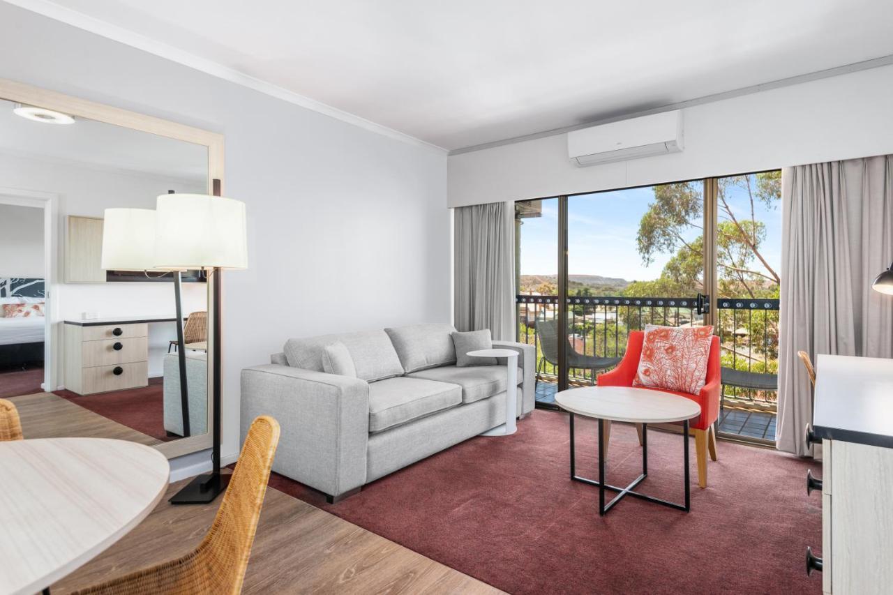 The Plaza Hotel Kalgoorlie Bagian luar foto