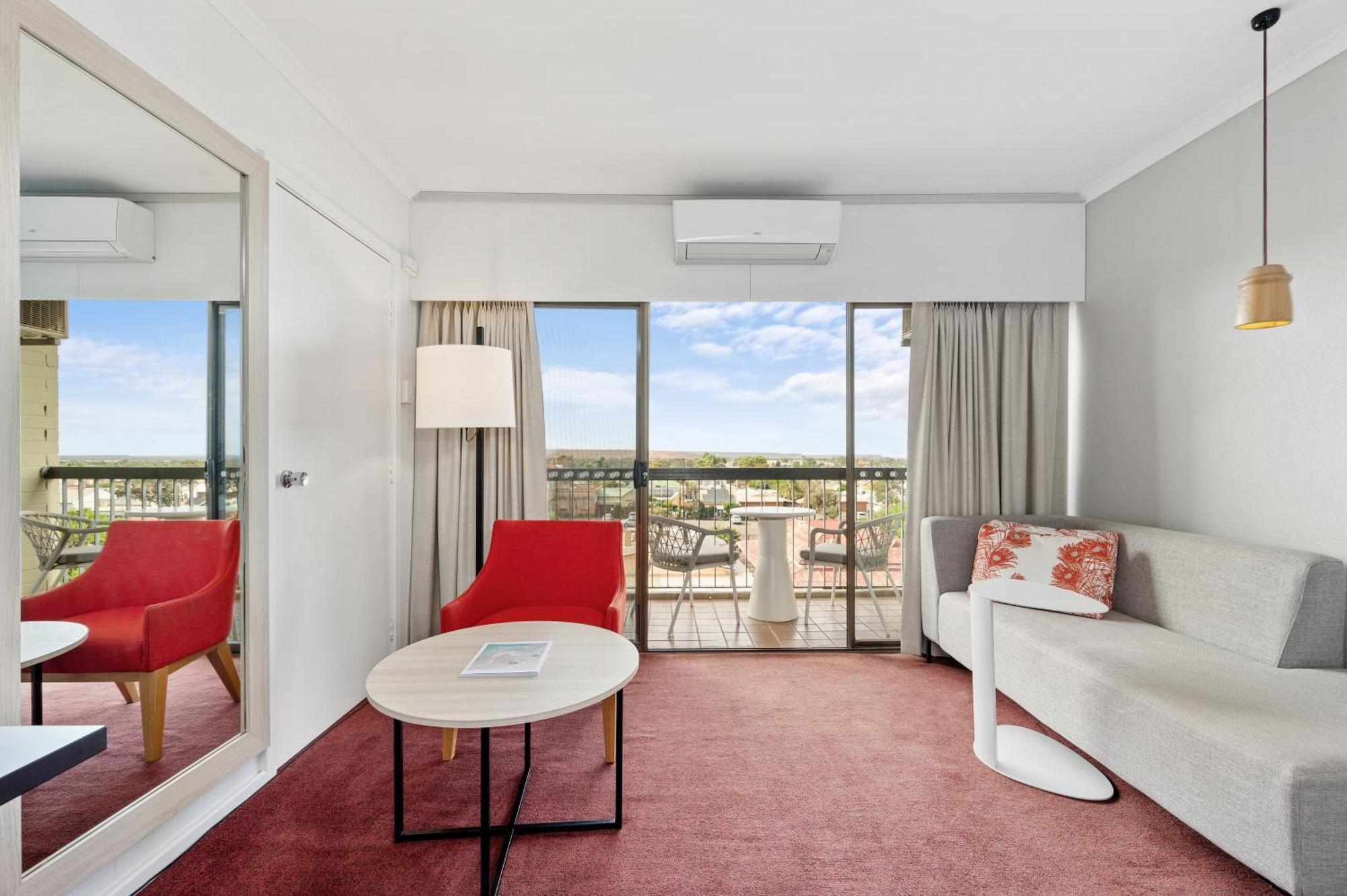 The Plaza Hotel Kalgoorlie Bagian luar foto
