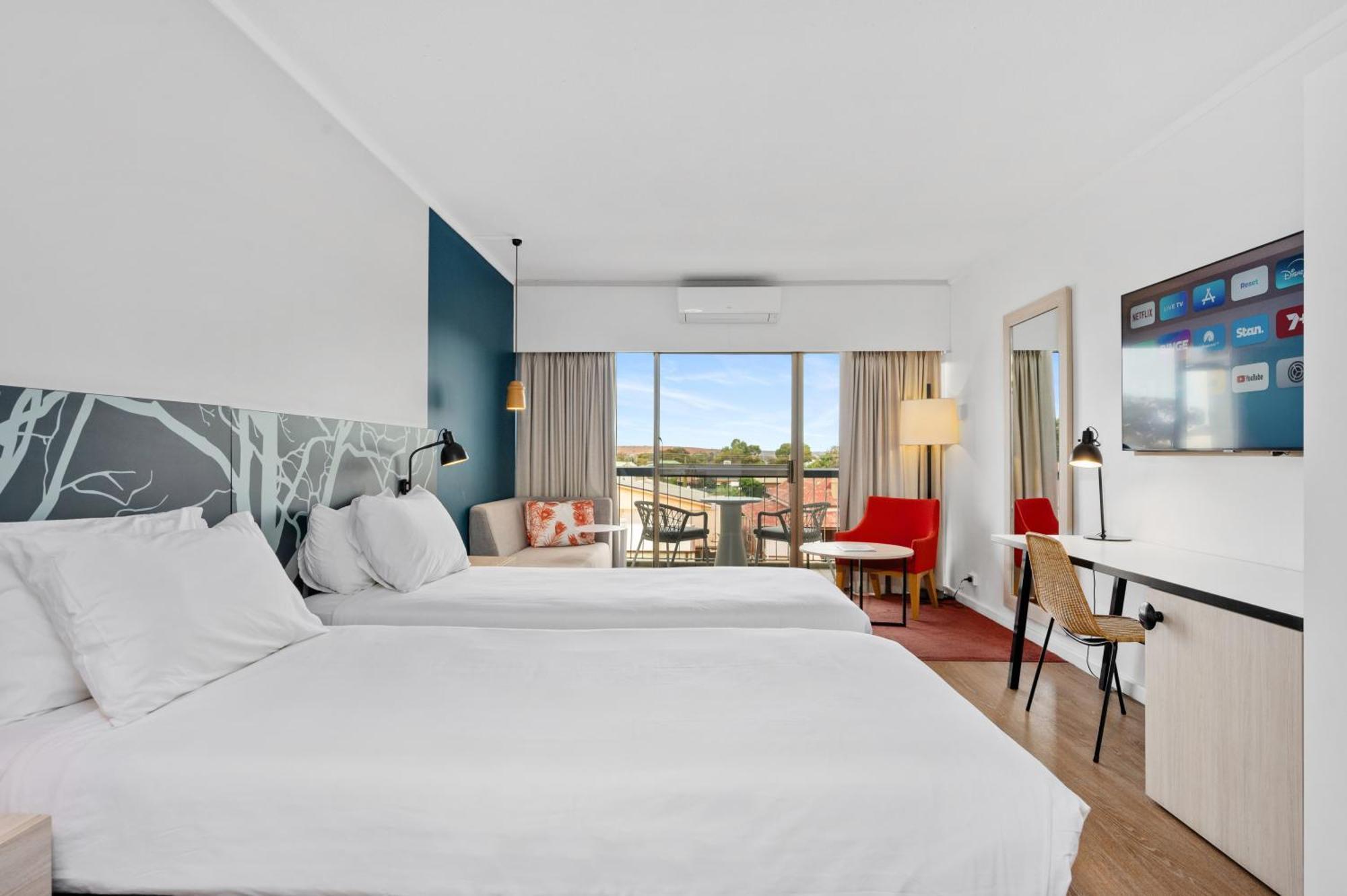The Plaza Hotel Kalgoorlie Bagian luar foto
