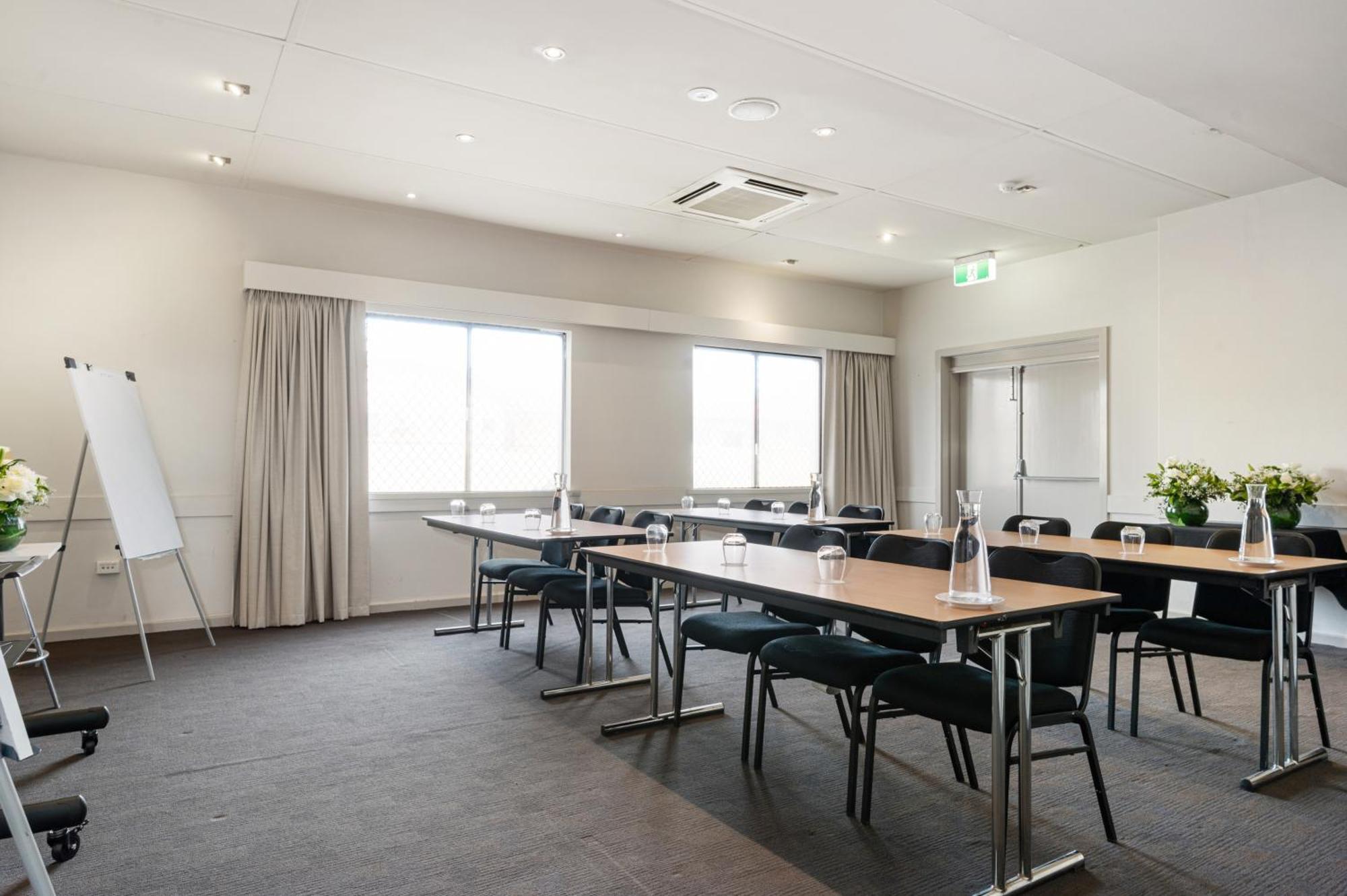 The Plaza Hotel Kalgoorlie Bagian luar foto