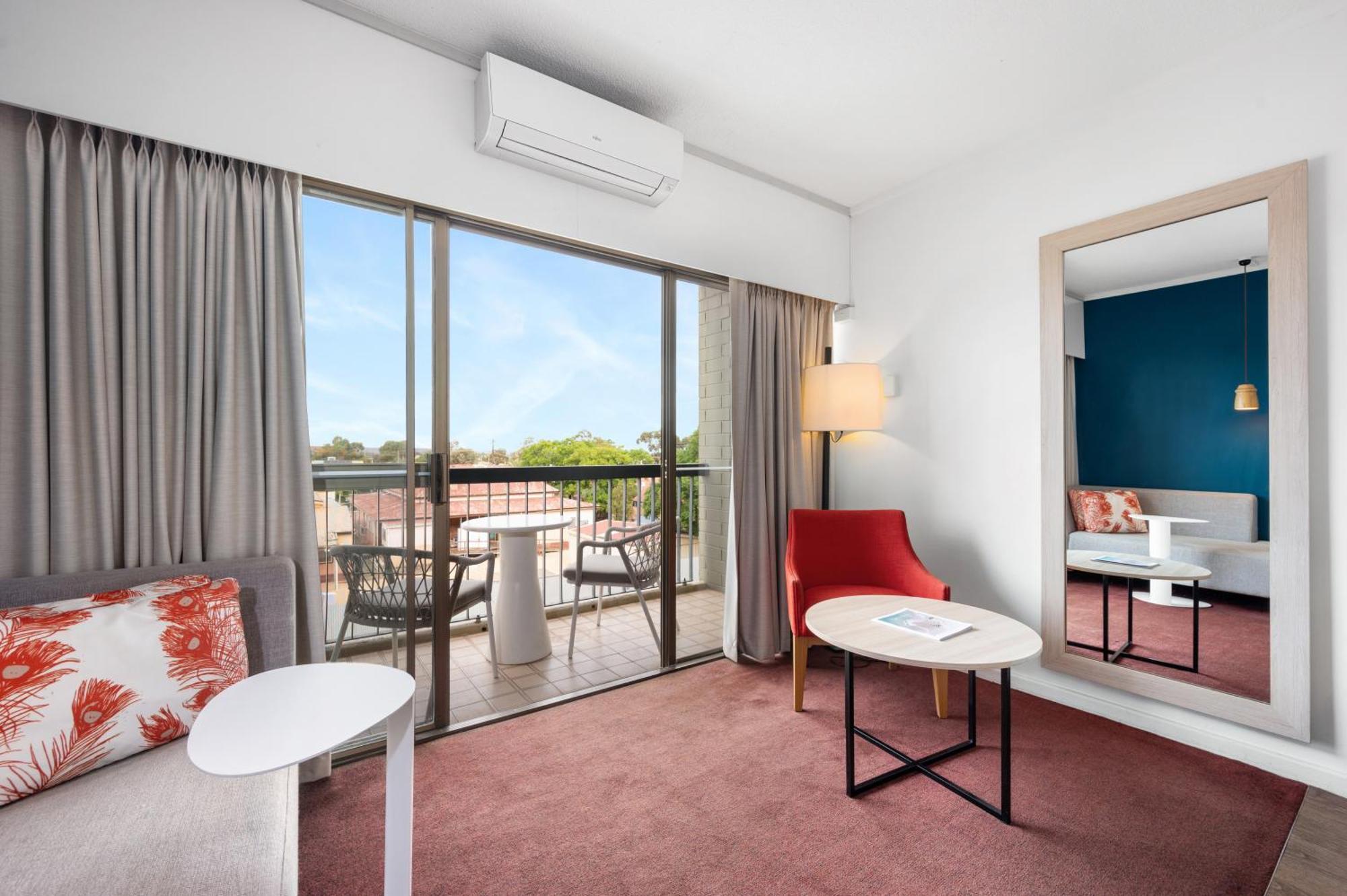 The Plaza Hotel Kalgoorlie Bagian luar foto